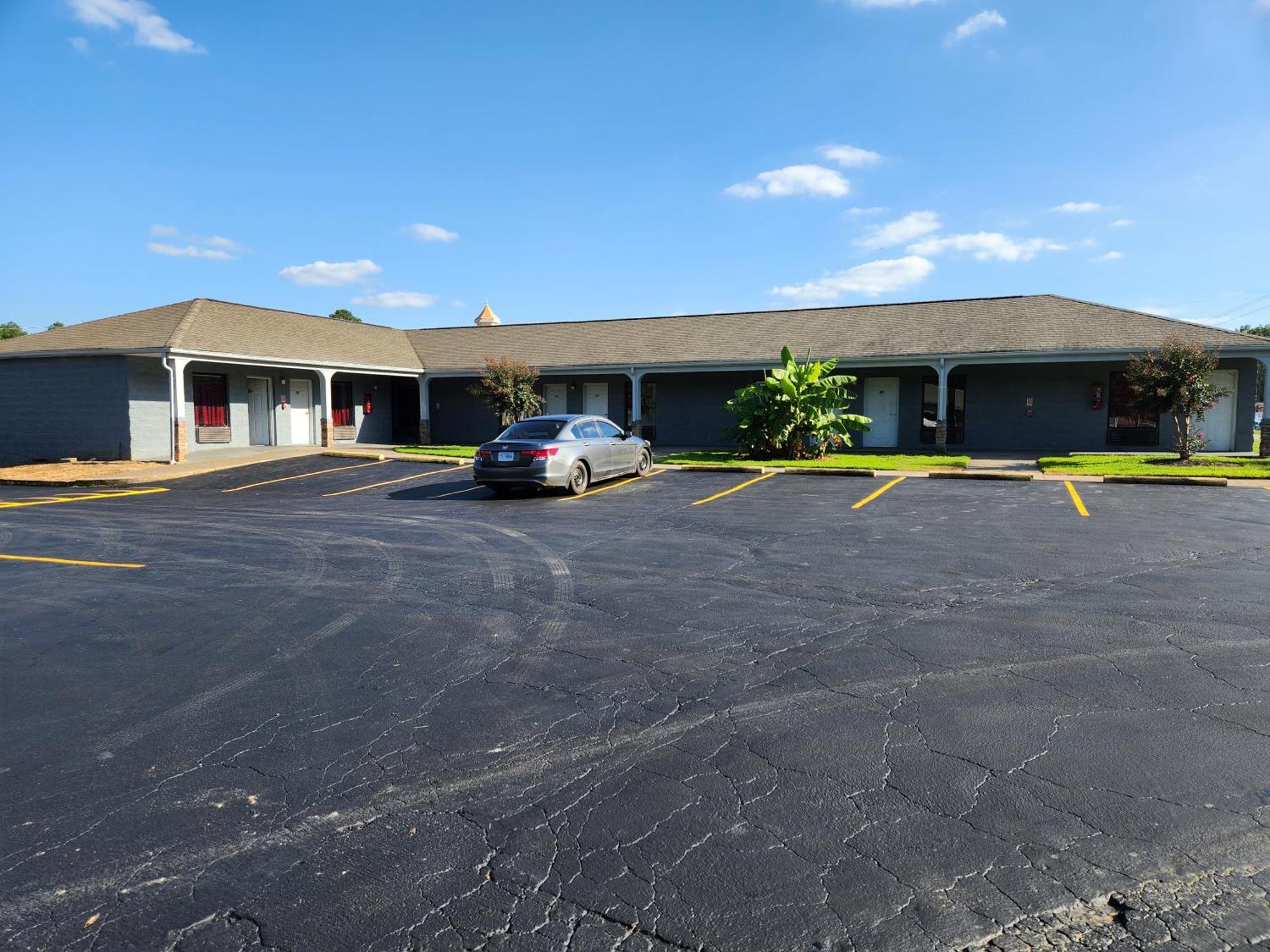 Snow White - Richmond South Motel Bellwood Dış mekan fotoğraf